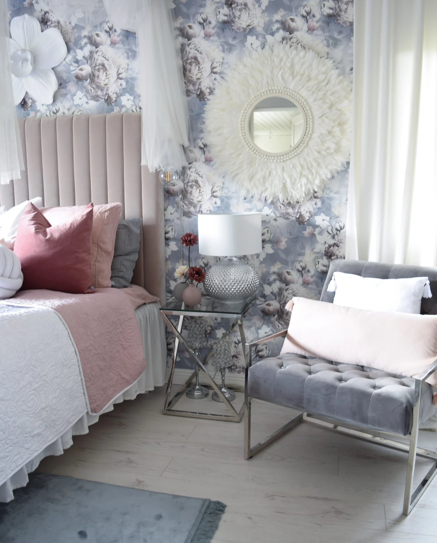 Glass Top Side Table Silver BEVERLY - Image 7