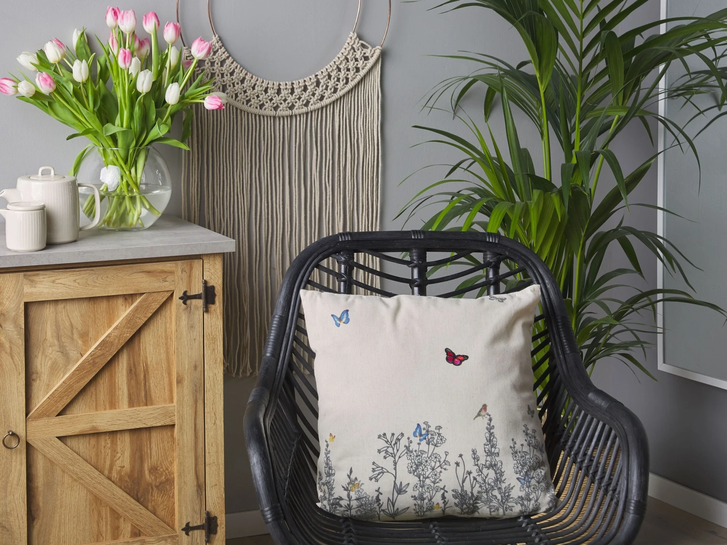 Cushion Butterfly Motif 45 X 45 Cm Beige MUSA - Image 3