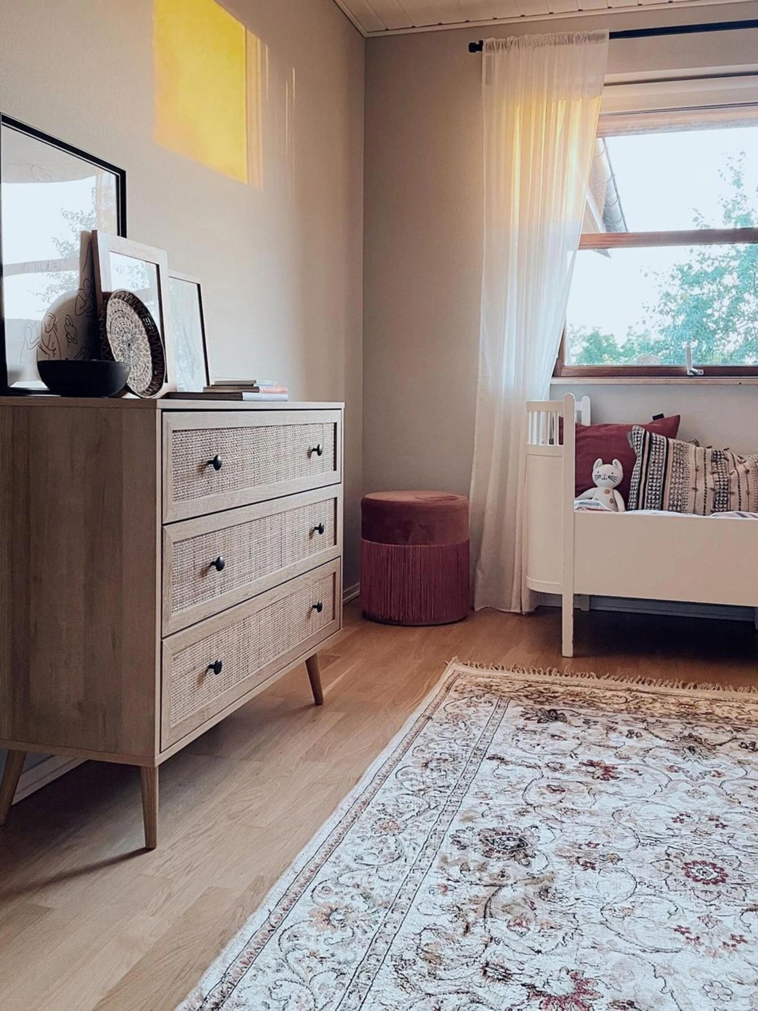 Rattan 3 Drawer Chest Light Wood PONCA - Image 4