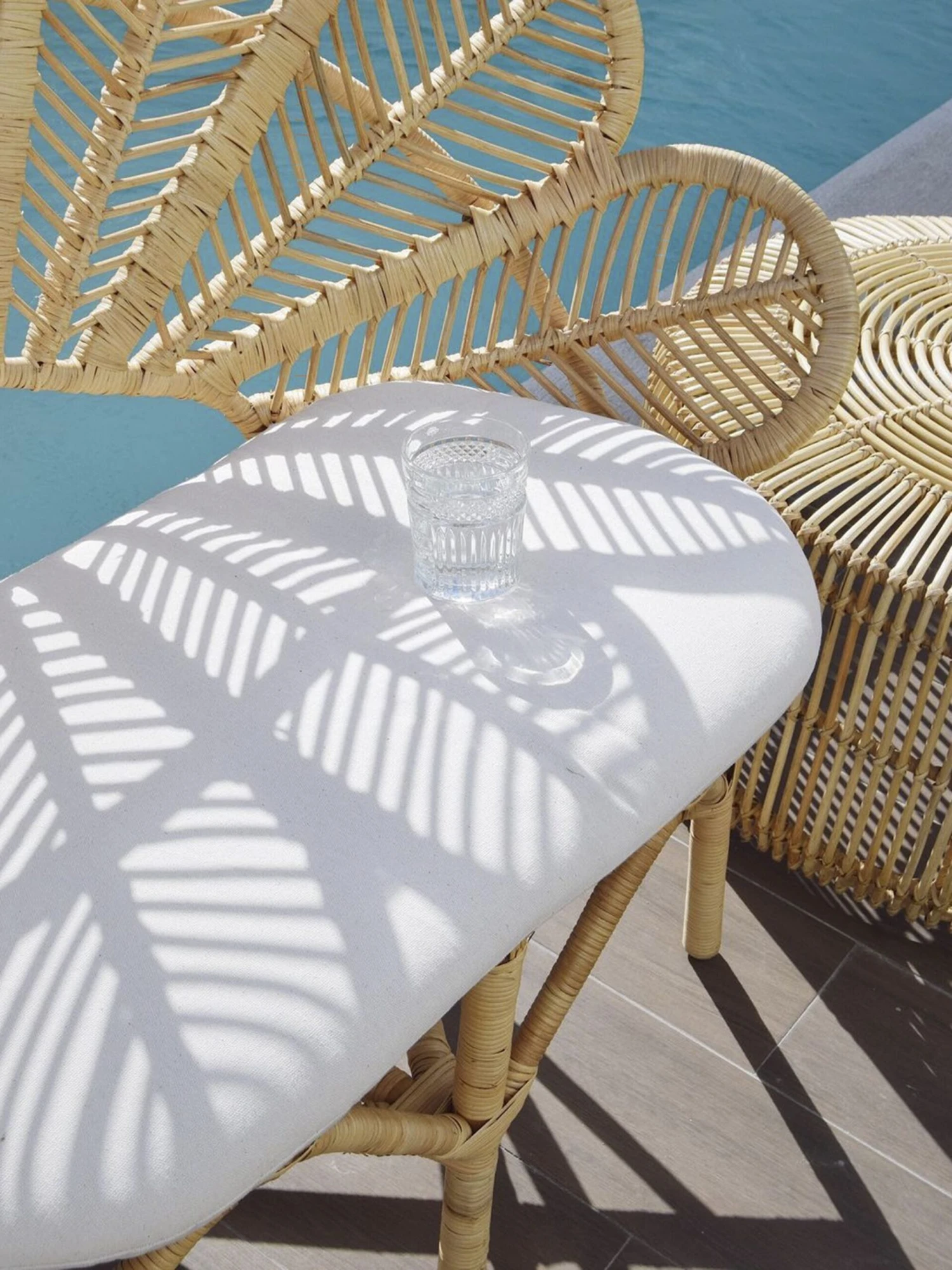 Rattan Coffee Table Natural LIMNI - Image 3