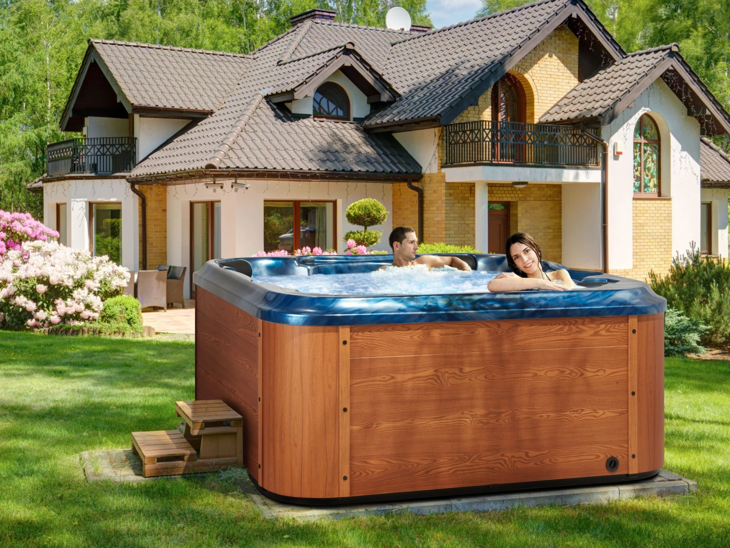 Square Hot Tub With LED Blue TULAROSA - Image 3