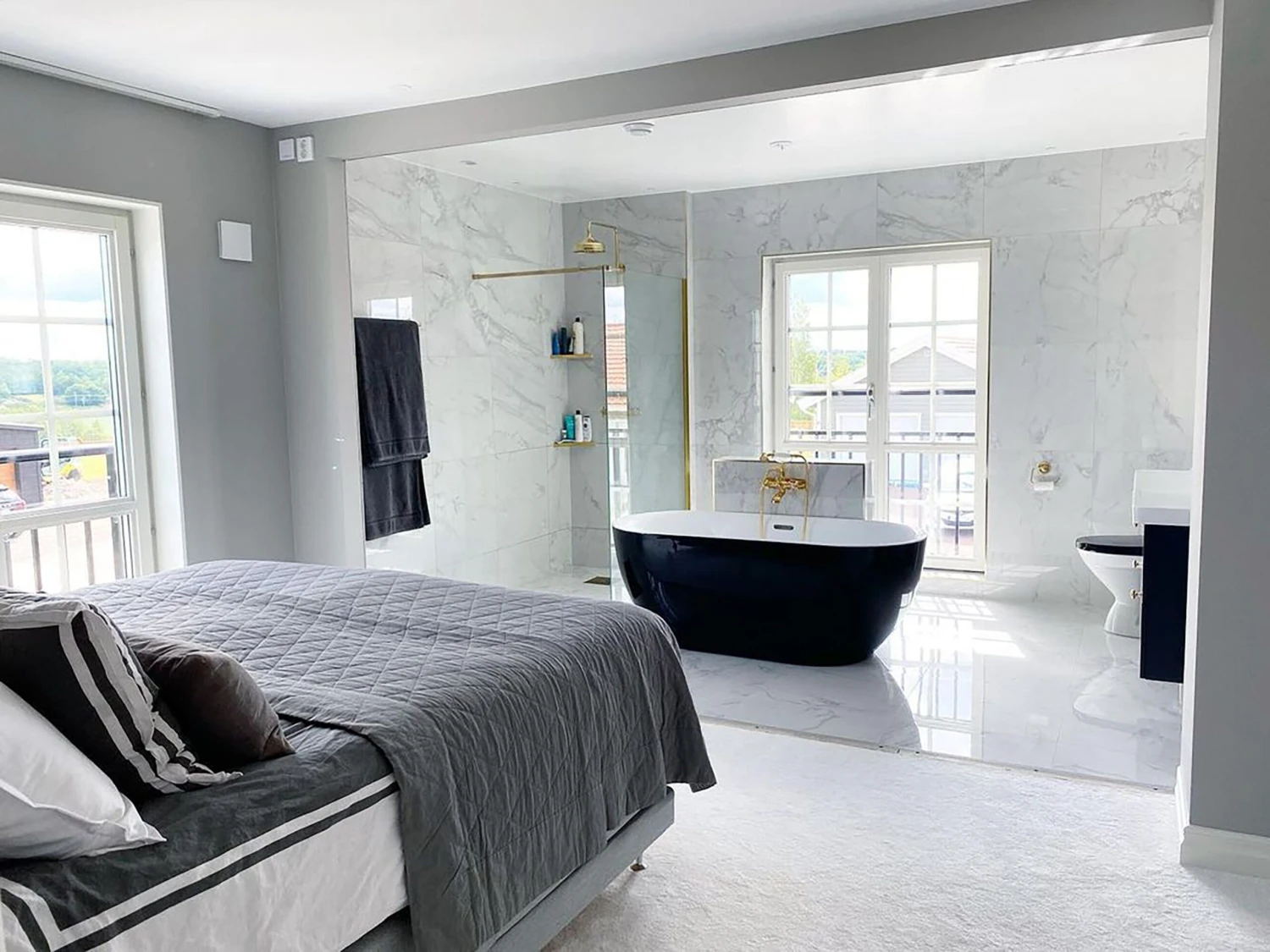 Freestanding Bath 1700 X 770 Cm Black TESORO - Image 3