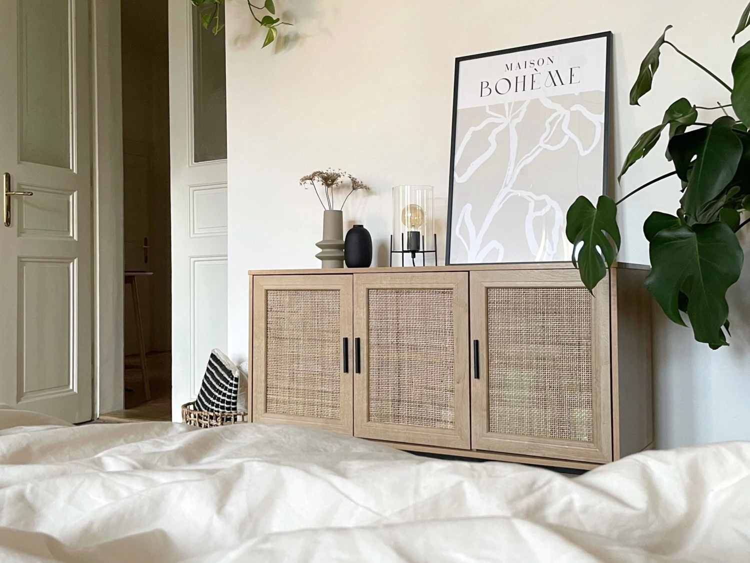 Rattan 3 Door Sideboard Light Wood PASCO - Image 5